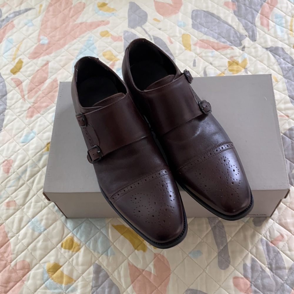 Men’s Shoes - Picture 2 of 5